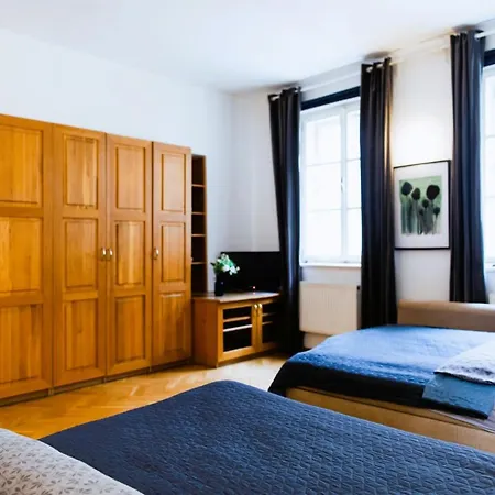 Fantom 4* Prag