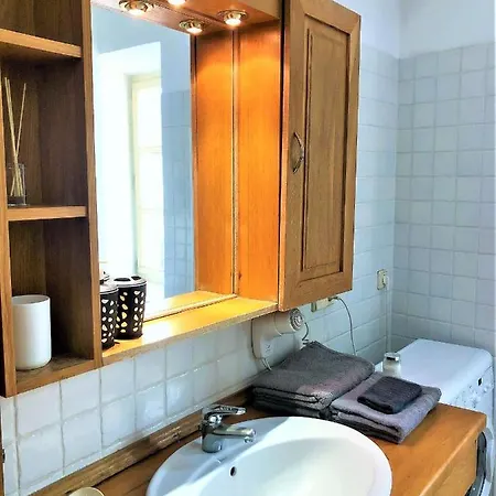 Aparthotel Fantom 4*