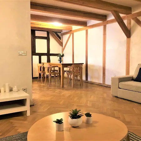 Aparthotel Fantom 4*