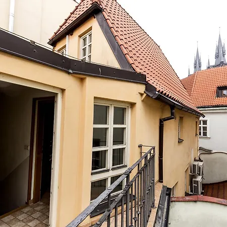 Fantom Aparthotel 4*