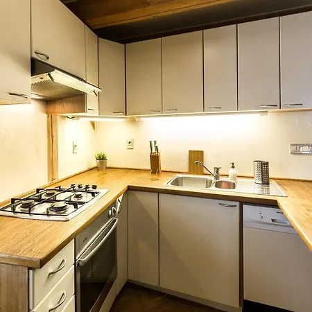 Fantom Aparthotel Prague